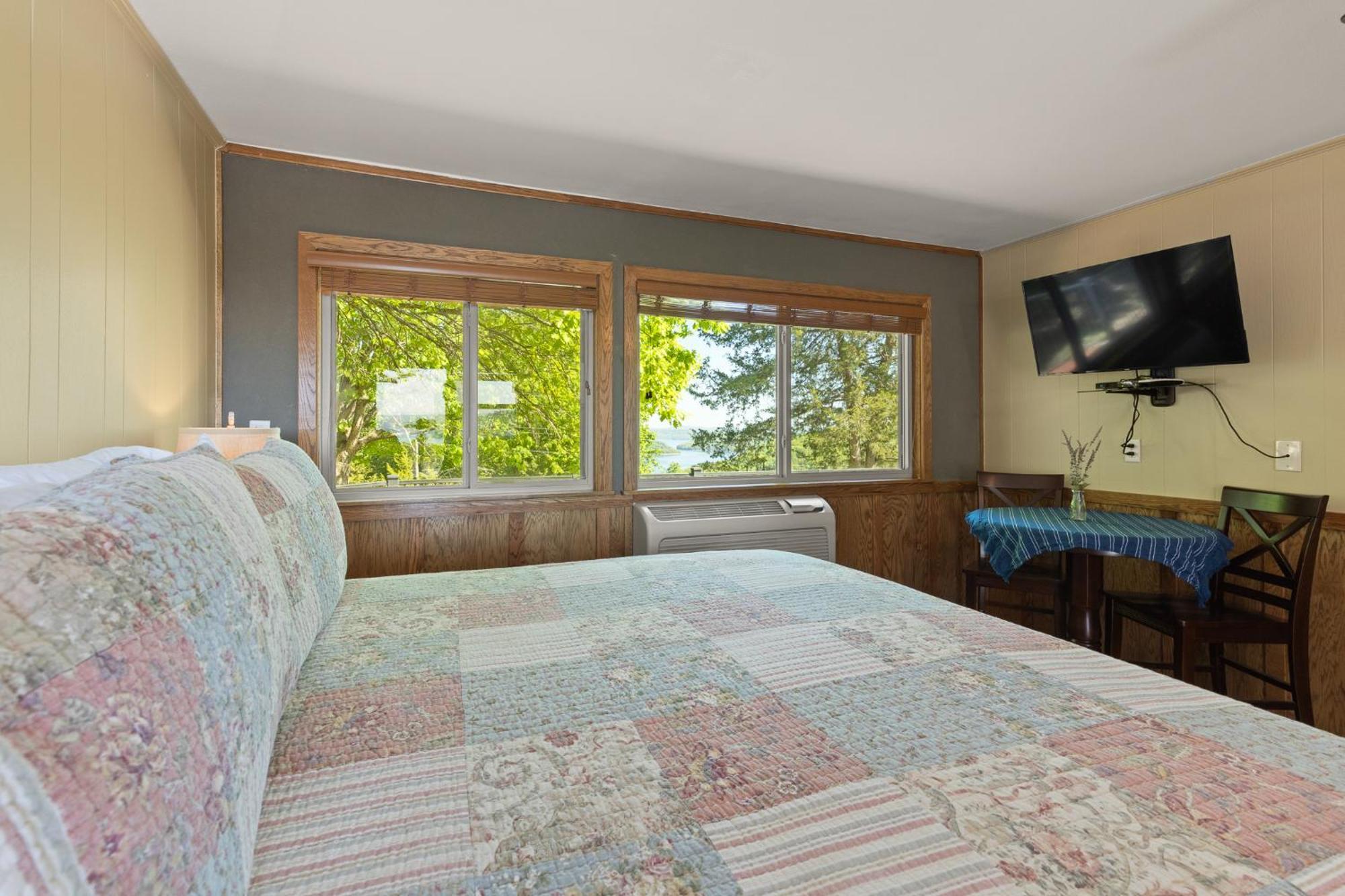 Roadrunner Inn And Log Cabins Eureka Springs Bagian luar foto